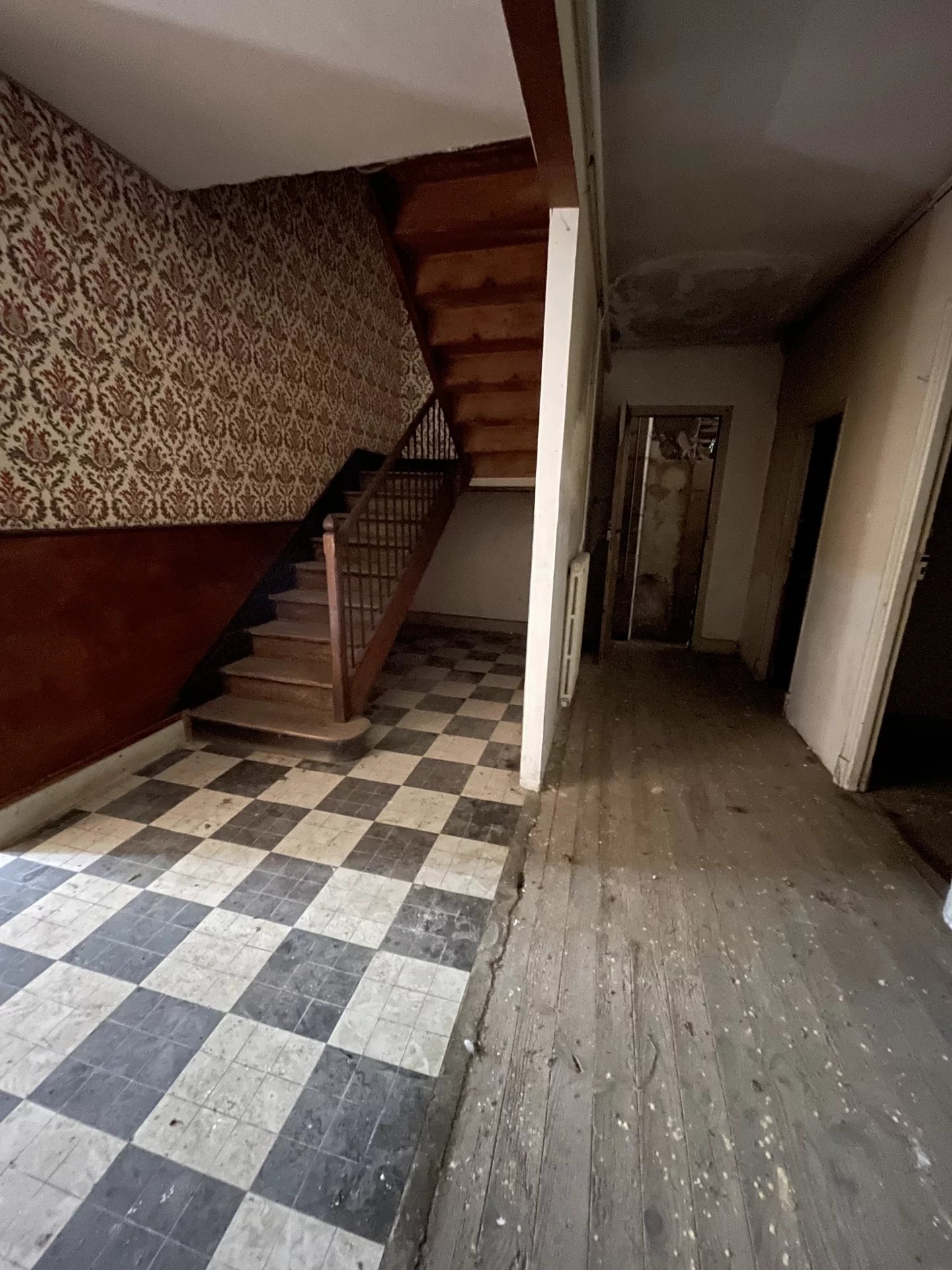Maison T9 de 245m2 - image 11