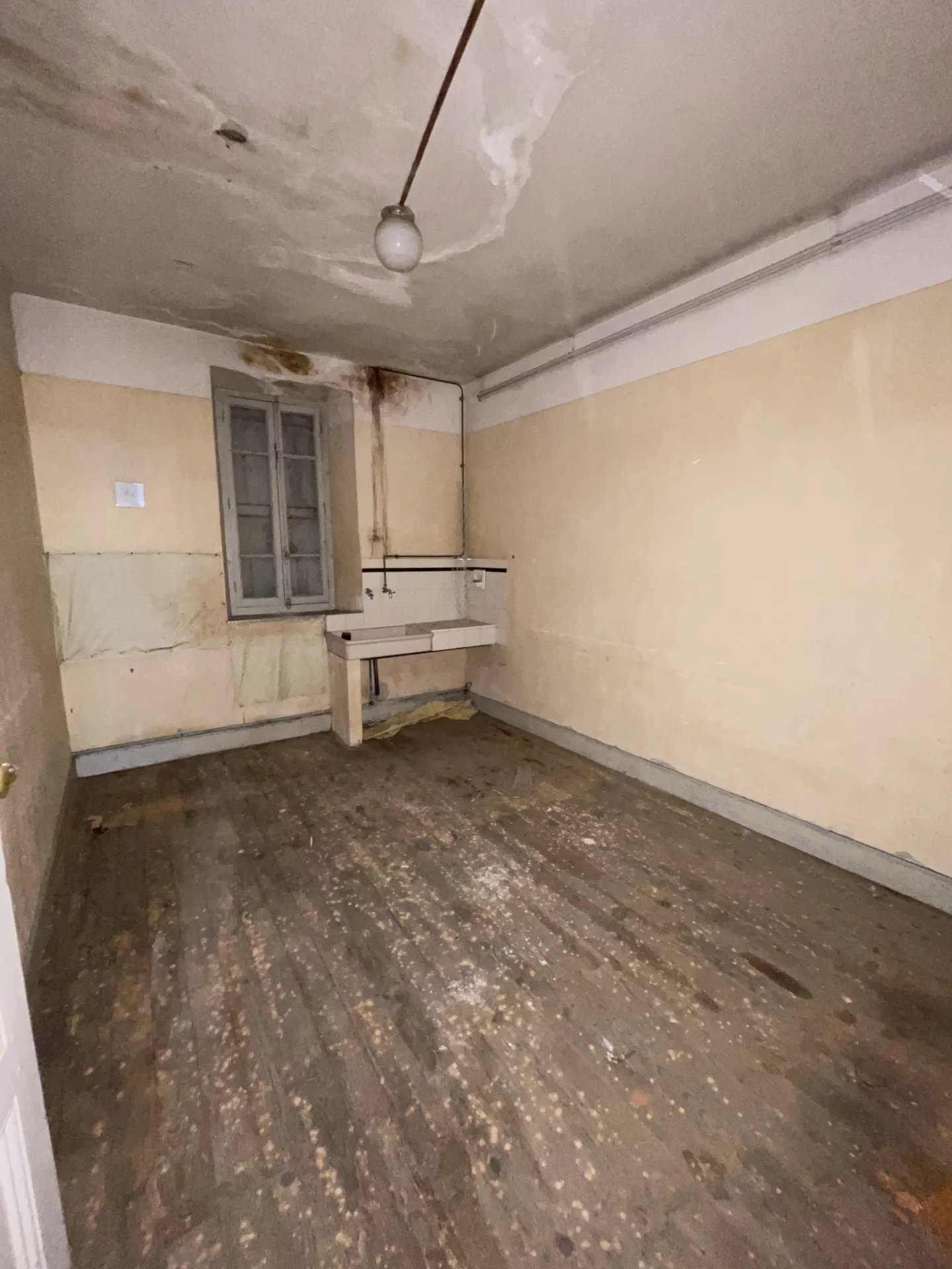 Maison T9 de 245m2 - image 12