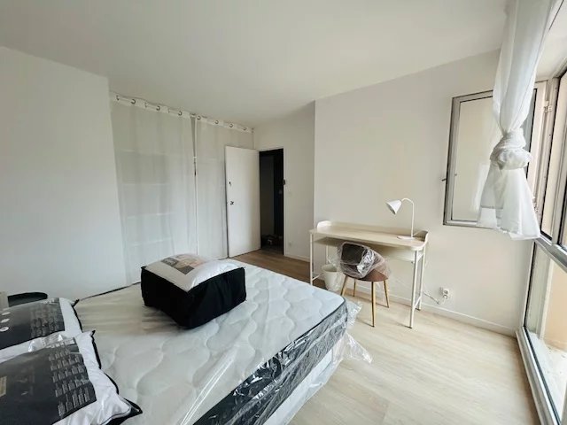 COLOCATION - Appartement de type 4 meublé - image 10