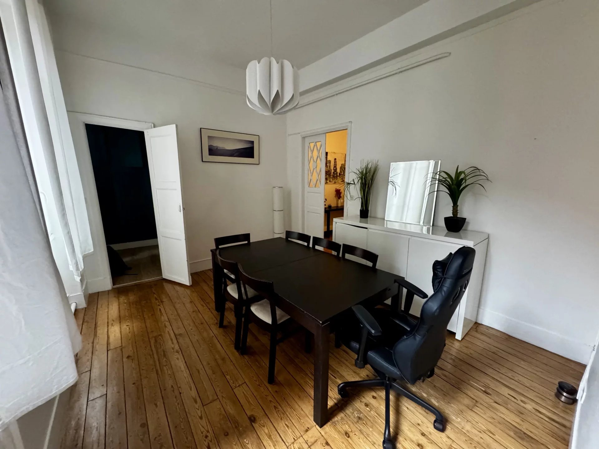 Bel appartement 4 pièces de 111 m² à Toulouse - image 2
