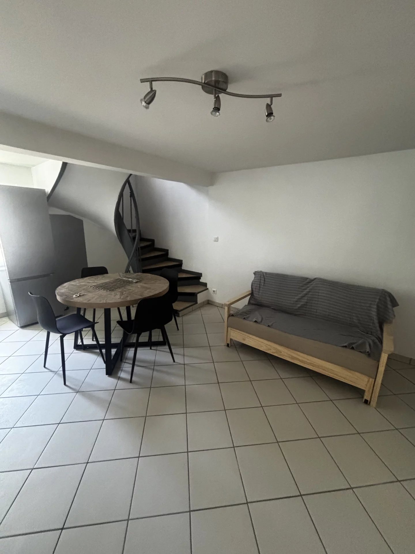 AUTERIVE - Appartement T2 meublé