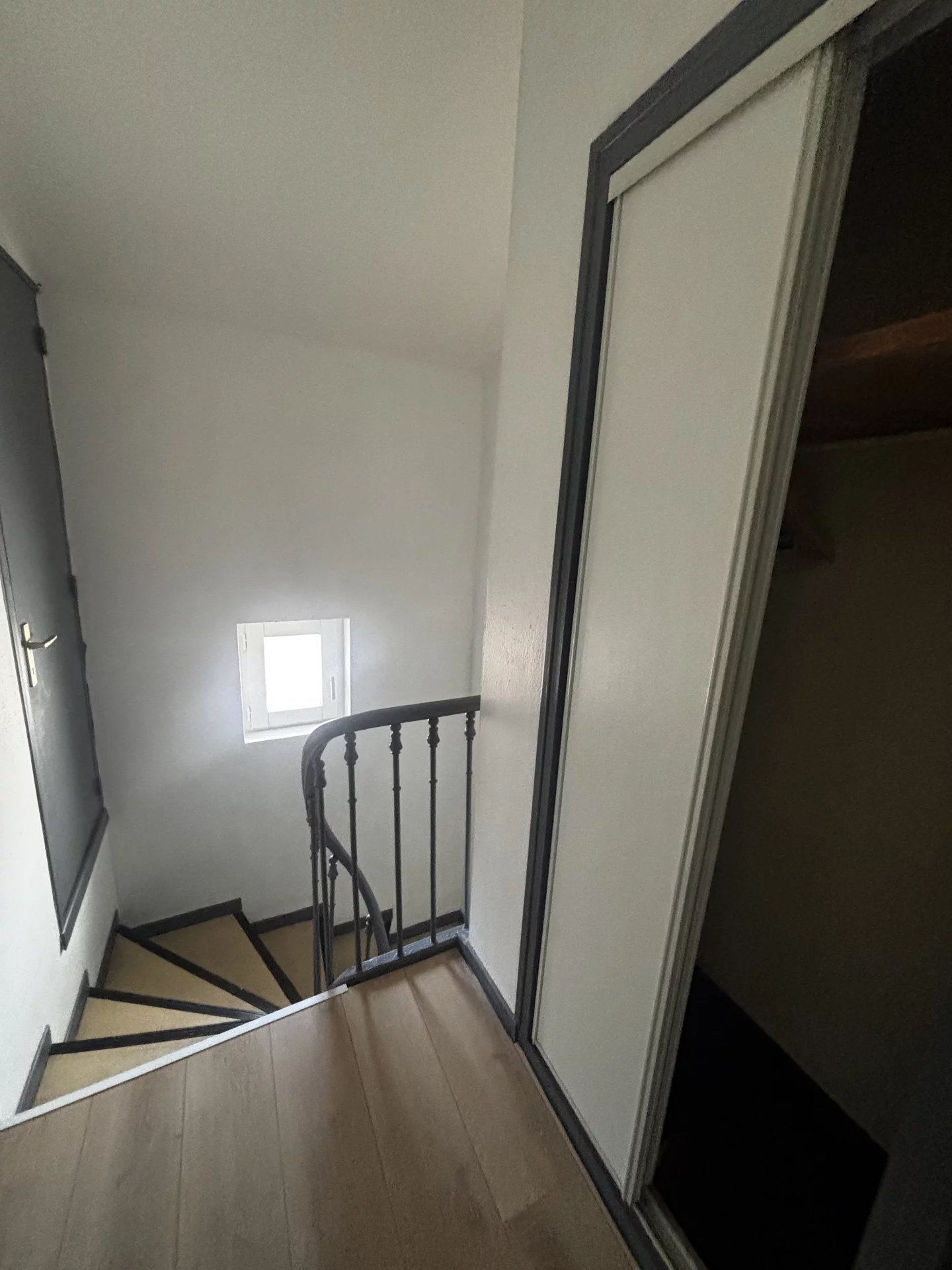 AUTERIVE - Appartement T2 meublé - image 7
