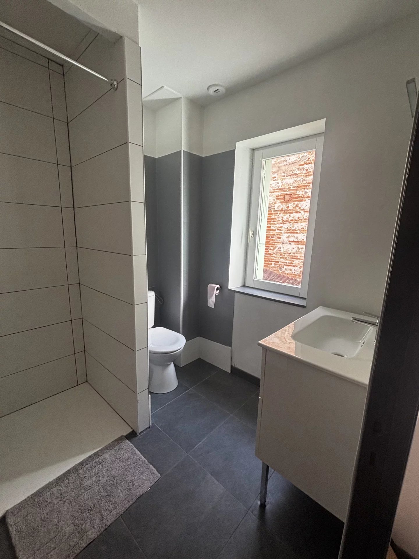 AUTERIVE - Appartement T2 meublé - image 2